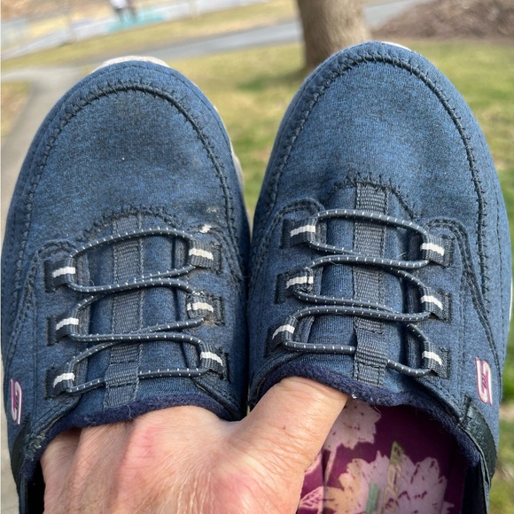 Skechers Slip-On Blue & Pink Size 8 - Picture 2 of 7